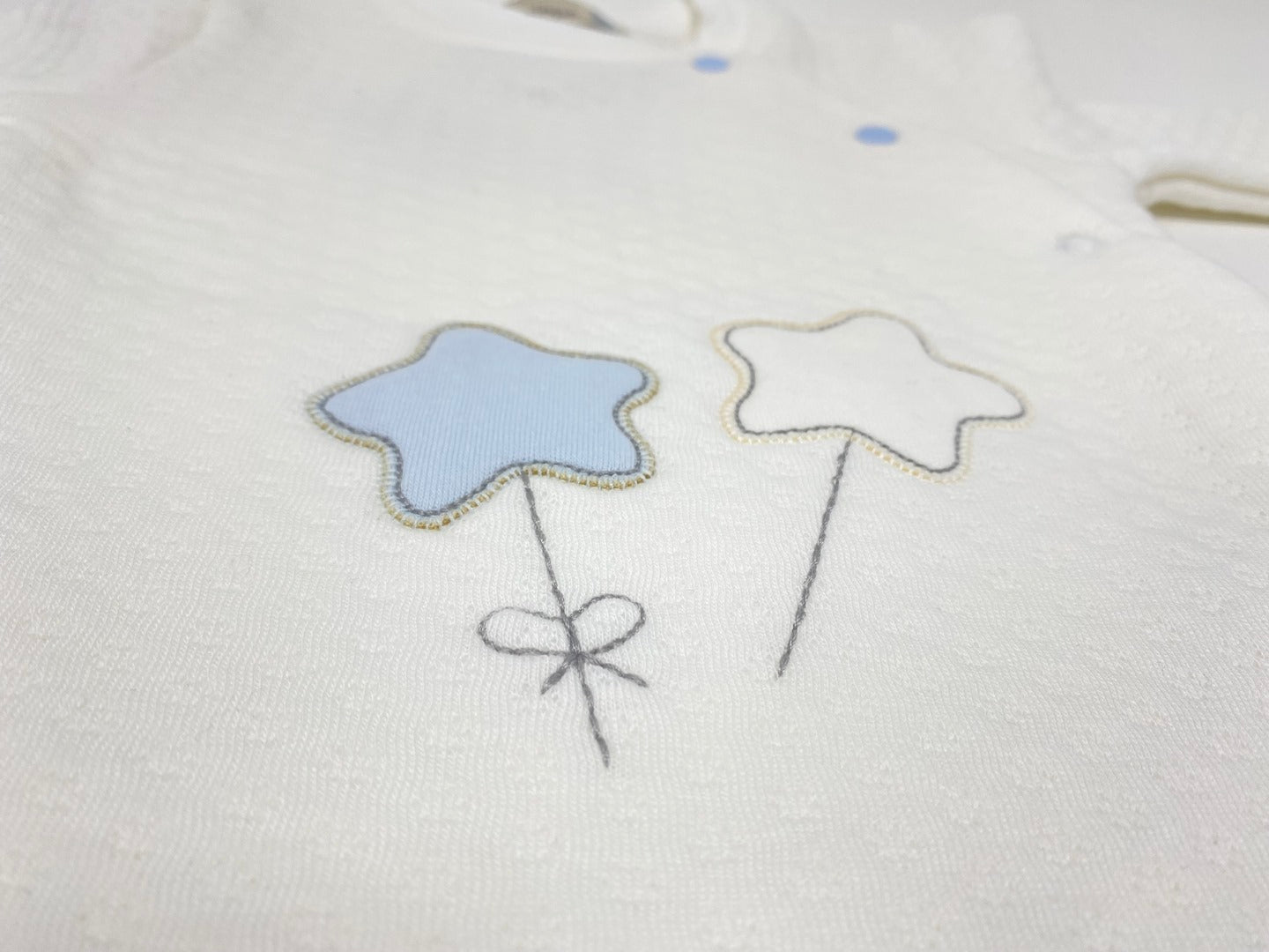 Baby Strampler Einteiler Overall Langarm mit Sternchen Applikation - Hellblau -
