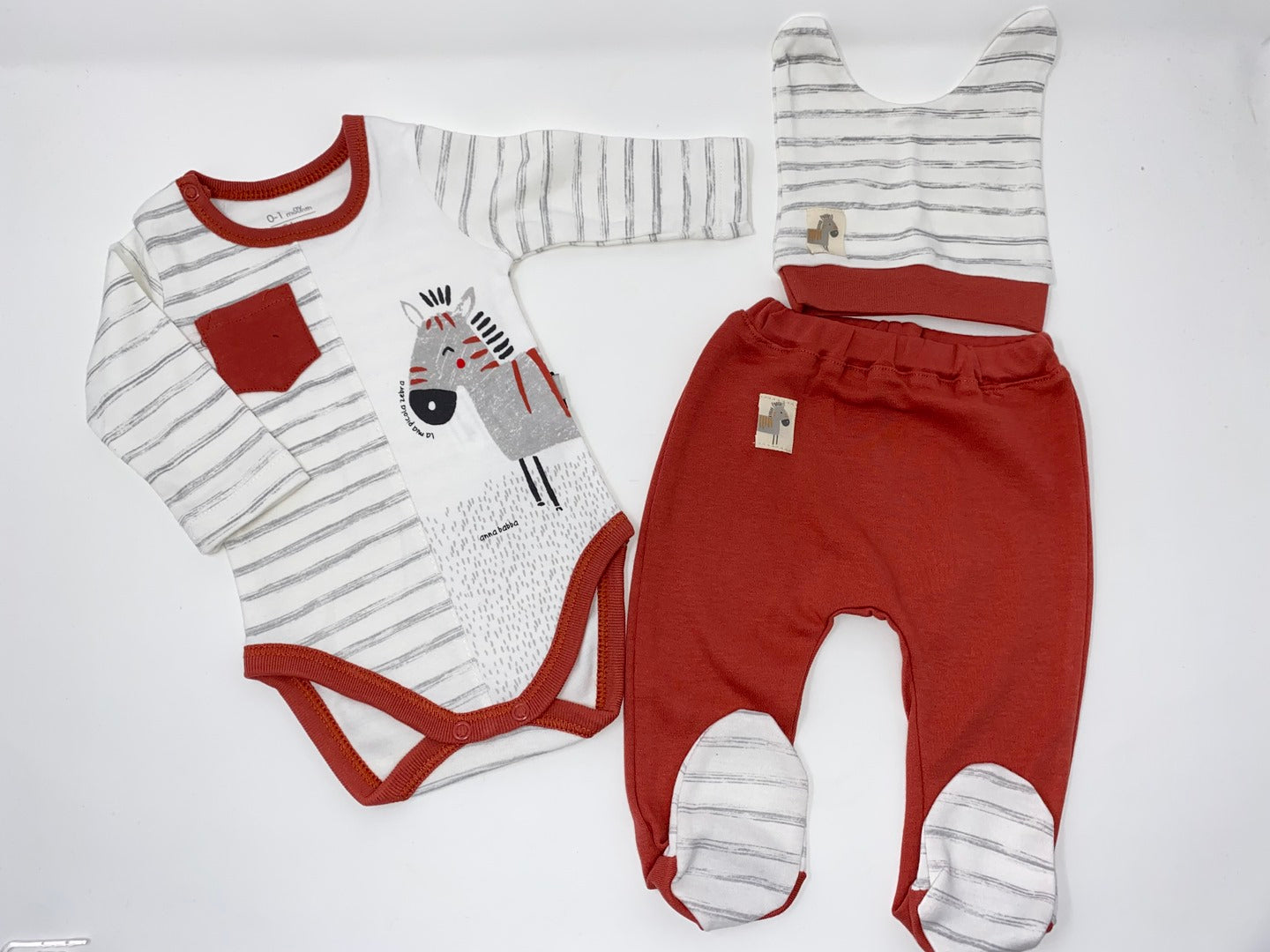 Baby Set 3 Teiler Strampel Hose Body Mütze Mützchen Jungen Zebra Terracotta